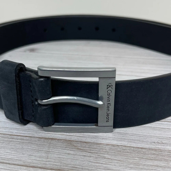 Calvin Klein Men’s Smooth Harness Buckle Belt Size 48 - Picture 1 of 8